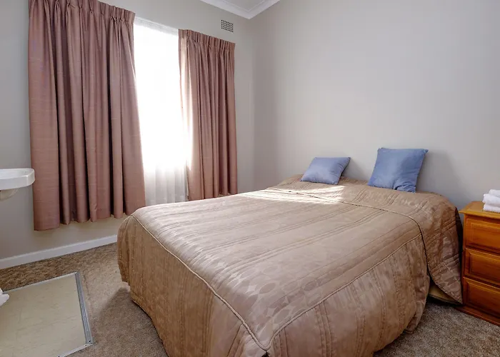 Lakes And Ocean Hotel Forster
